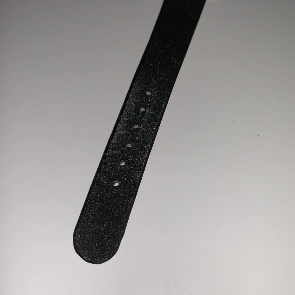Cute black, quarts watch with sparkling band - Picture 4 of 4